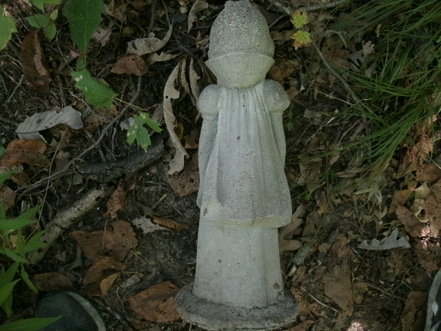 snow white concrete lawn ornaments