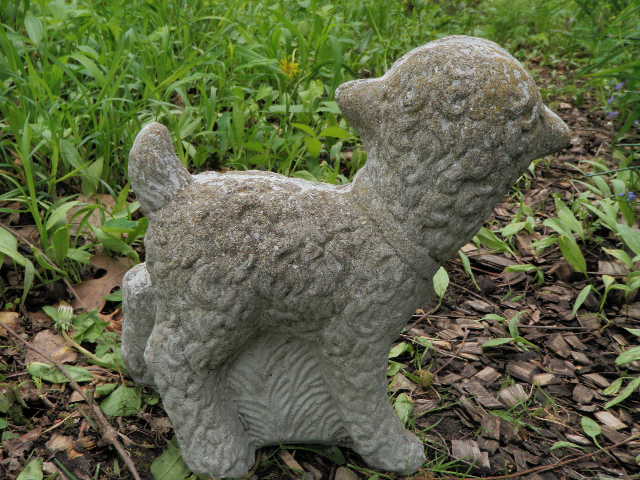 garden lamb statue